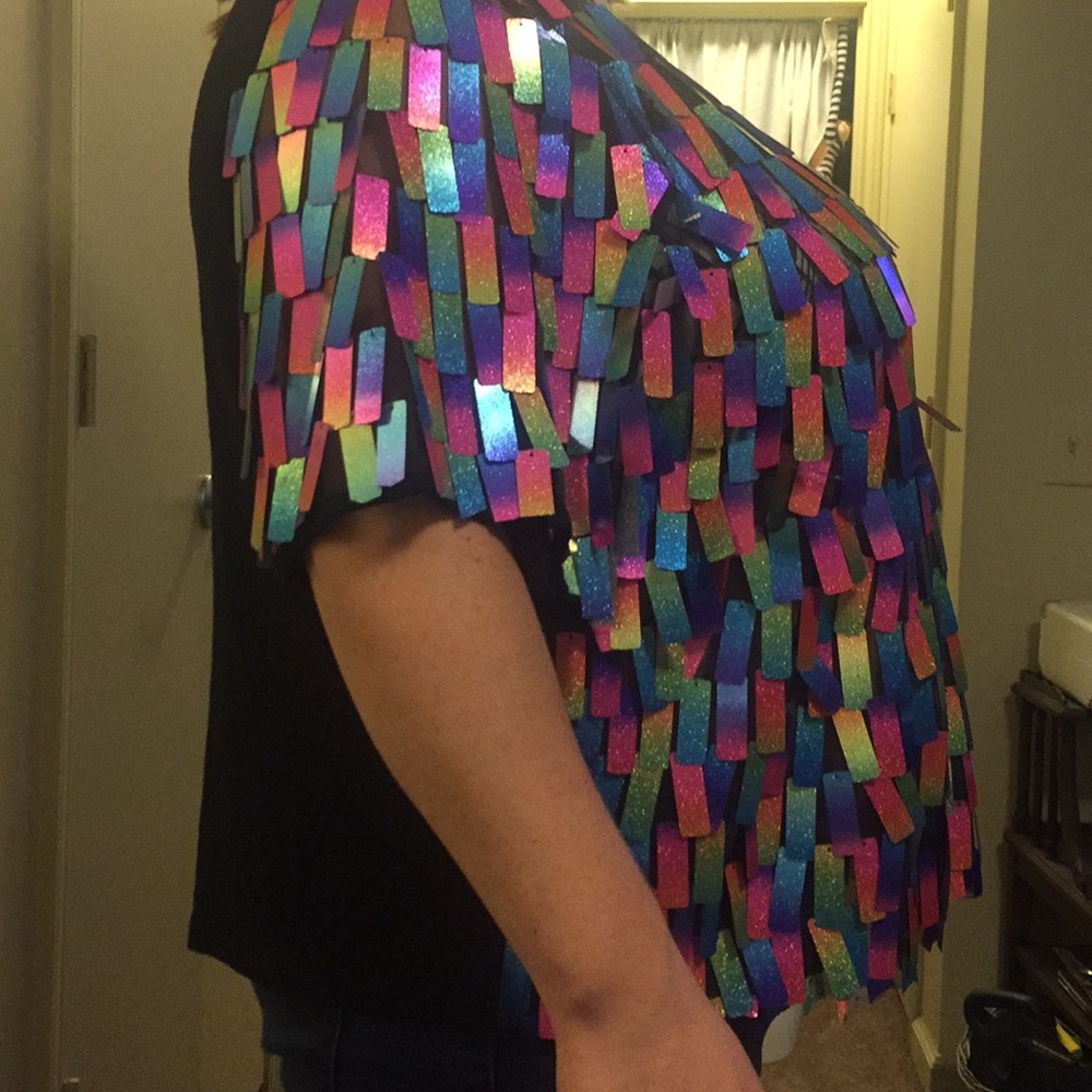 Blouse - Picture 2 of 3